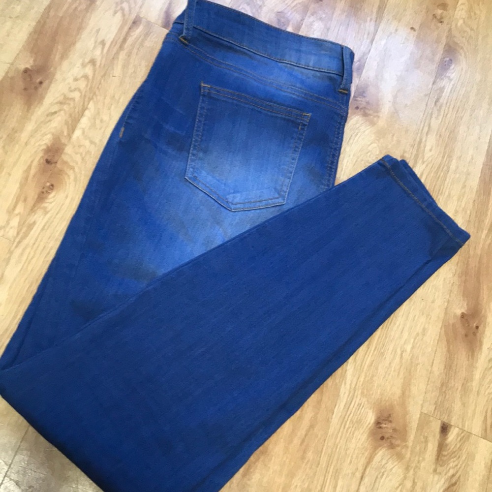 Skinny jeans